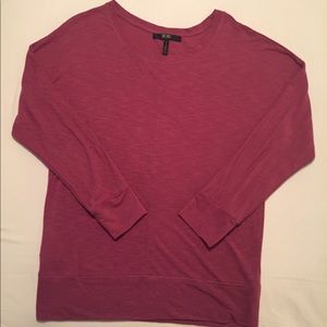 BCBG Paris - 3/4 Sleeve Top 💗